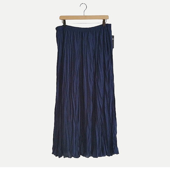 Pacific Deep Blue Crinkle Maxi Skirt Zac & Rachel - Picture 10 of 11